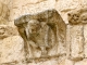 Photo suivante de Maillé Détail : Corbeau sculpté du portail de l'église Notre Dame de l'Assomption.