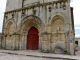 Portail de la façade occidentale romane de l'église Motre Dame de l'Assomption.