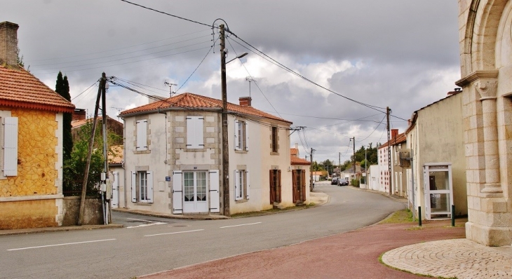 Le Village - Martinet