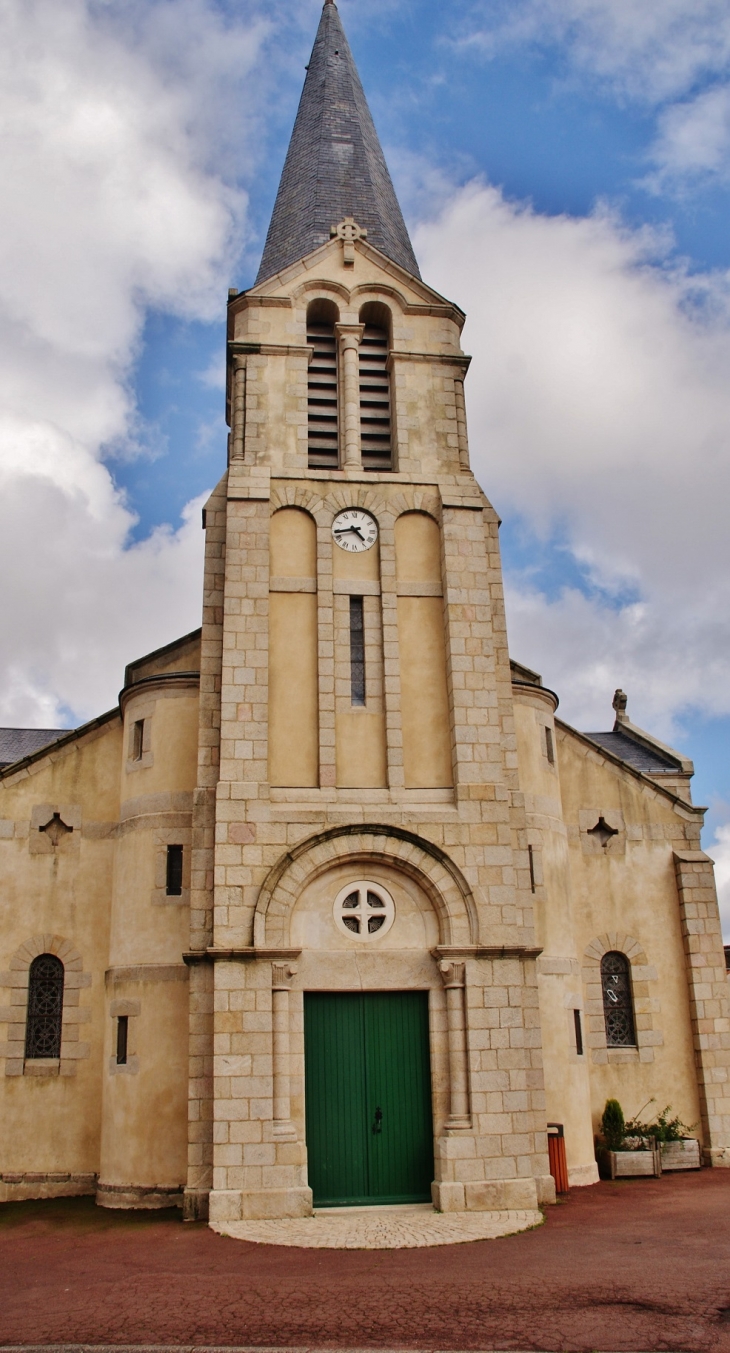 église St Pierre - Martinet