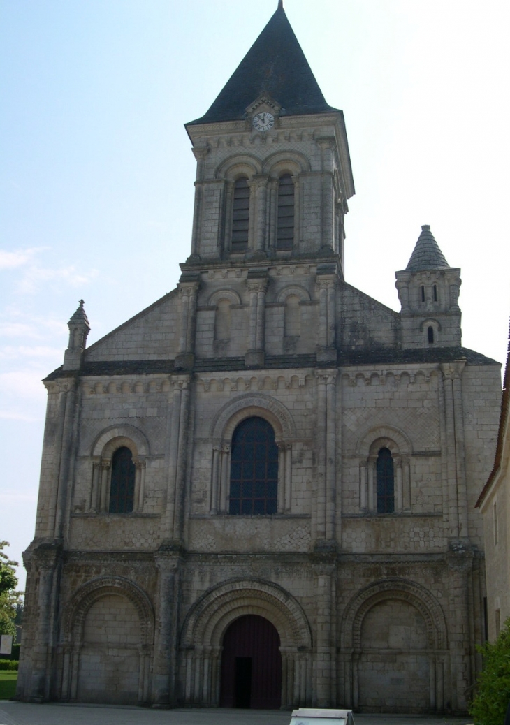 église - Nieul-sur-l'Autise