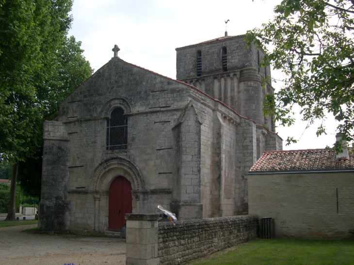 église - Oulmes