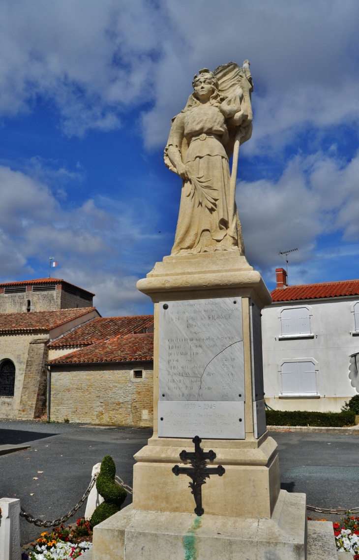 Monument aux Morts - Sainte-Radégonde-des-Noyers