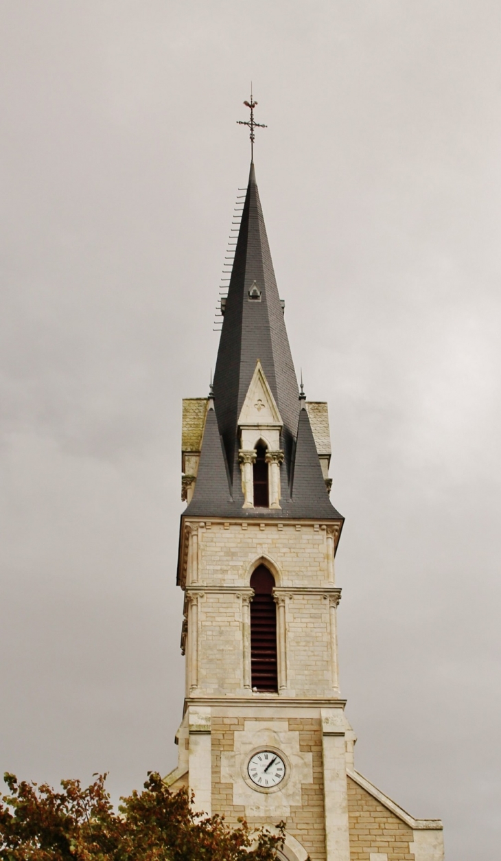 église St Pierre - Vairé