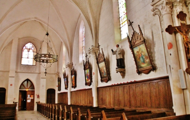 église St Pierre - Vairé