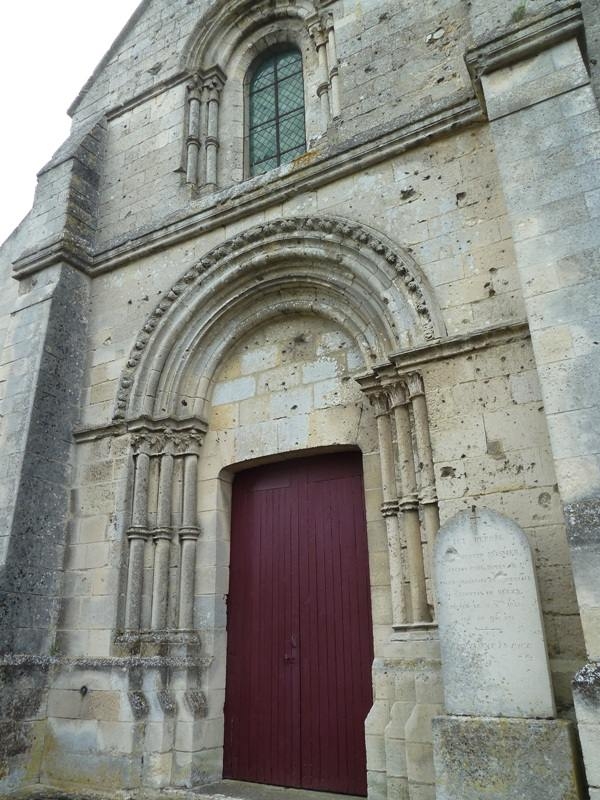 Entrée de l'église - Berzy-le-Sec