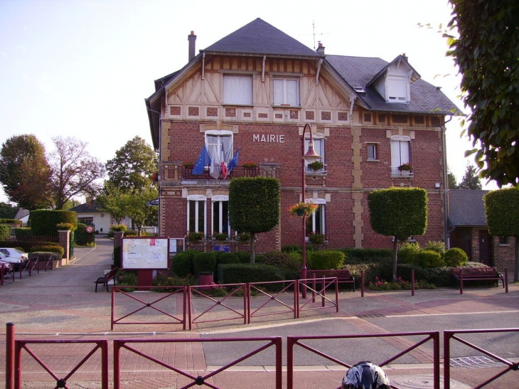 La mairie - Charmes