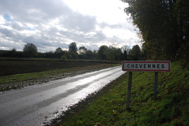 Route de Lemé - Chevennes