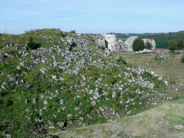 Les ruines du donjon - Coucy-le-Château-Auffrique