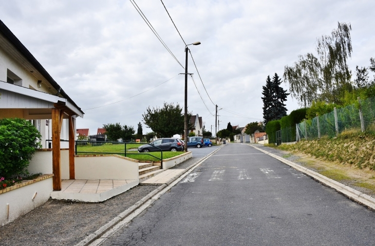 Le Village - Cuisy-en-Almont