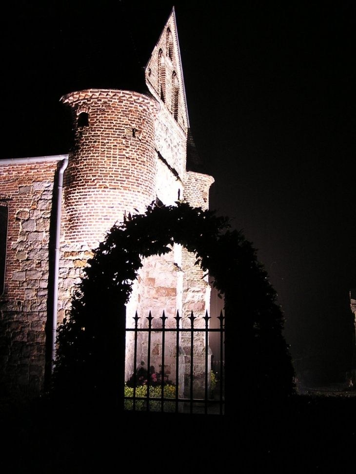 Englancourt by night