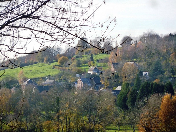 Vue sur le village - Erloy