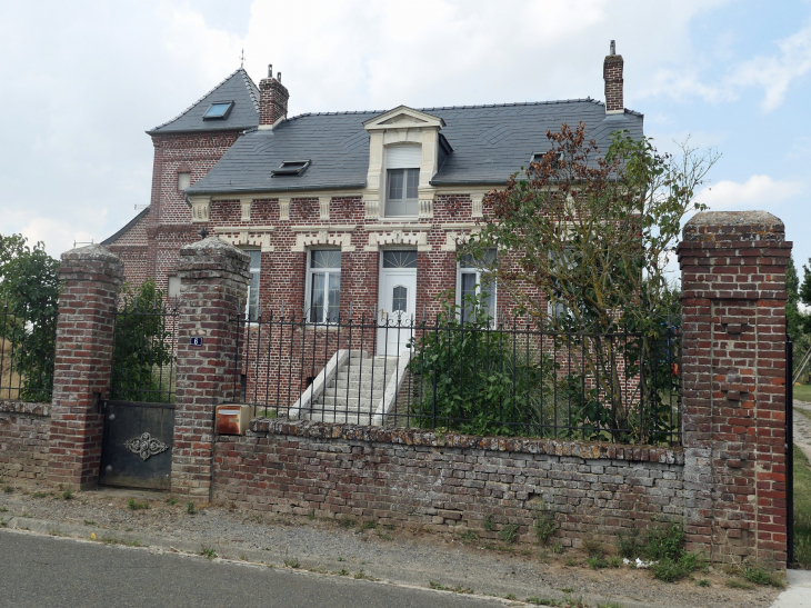 Maison du village - Guivry