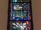 vitrail de Charles Eyck consacré à une religieuse née à Jeantes : Monique Carlin