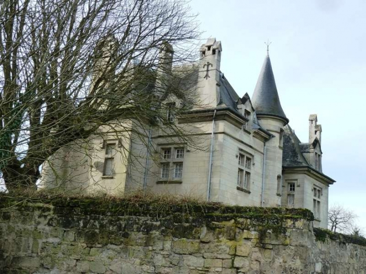 Le château - Juvigny