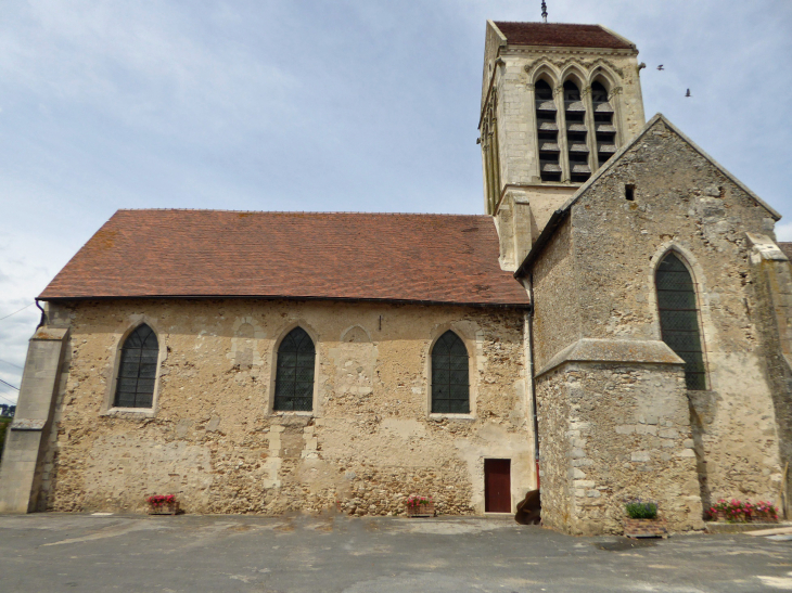 L'église - La Chapelle-Monthodon
