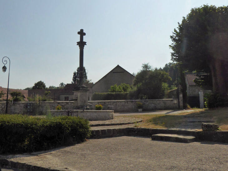 La fontaine - La Croix-sur-Ourcq