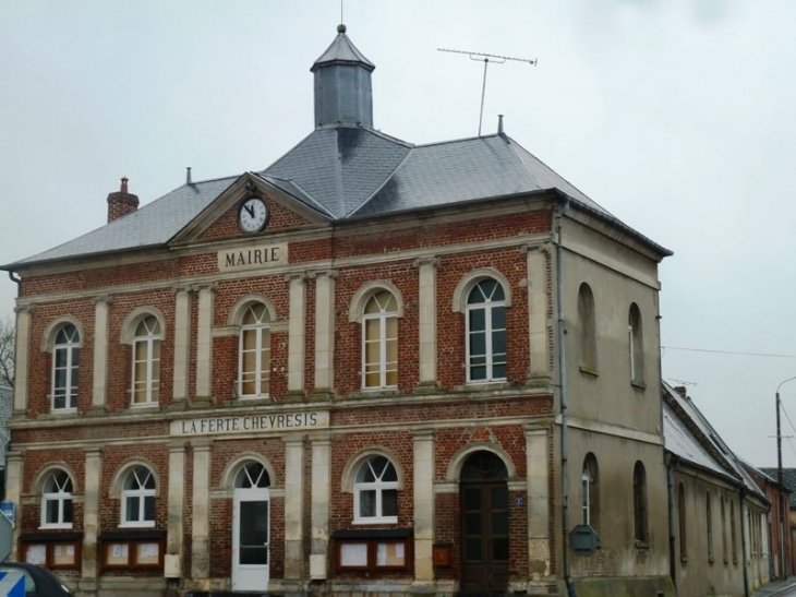 La mairie - La Ferté-Chevresis