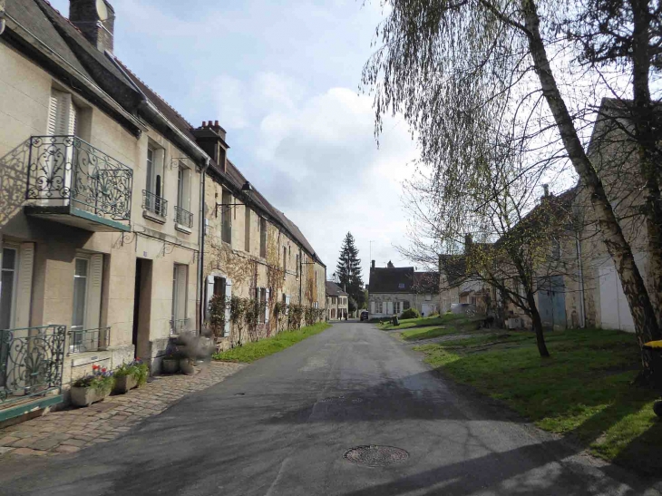 La rue du Vieux Marché - La Ferté-Milon