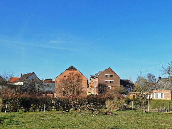 Maisons du village - La Neuville-lès-Dorengt