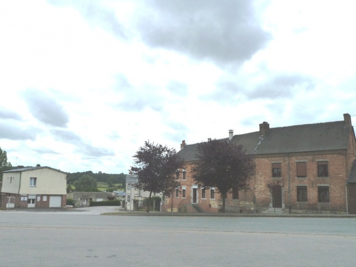 Le centre du village - Luzoir