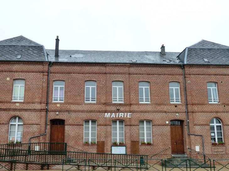 La mairie - Mondrepuis