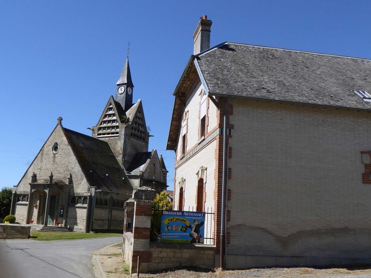 Le centre du village - Nanteuil-la-Fosse