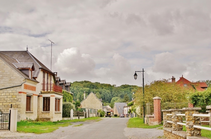 Le Village - Pont-Saint-Mard