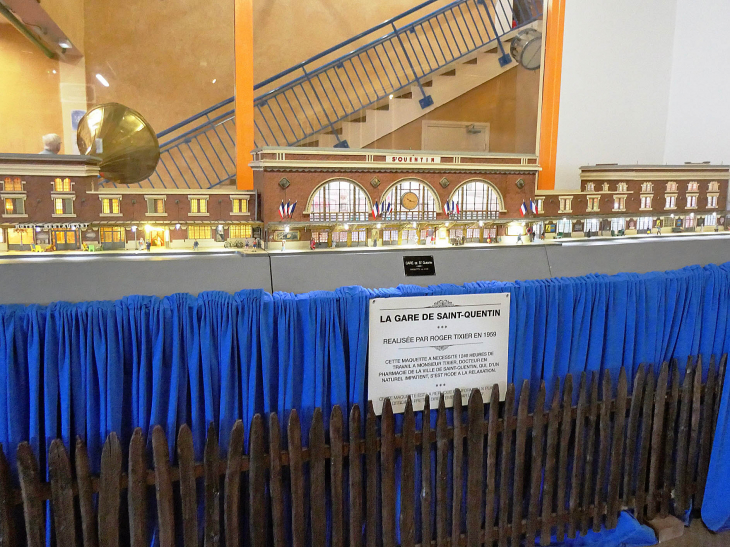 Le Village des Métiers d'Antan : les transports la gare - Saint-Quentin