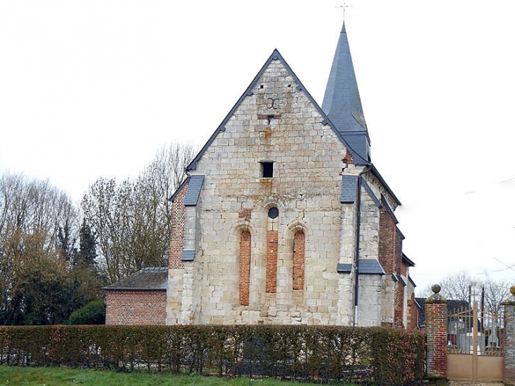 Derrière l'église - Sainte-Geneviève