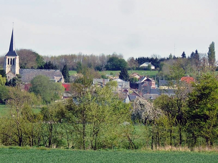 Vue sur Tavaux - Tavaux-et-Pontséricourt