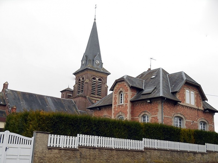 Vue sur le clocher - Tugny-et-Pont