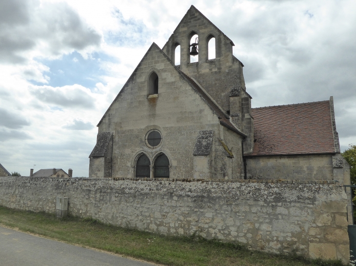 Le clocher mur de l'église - Vauxcéré