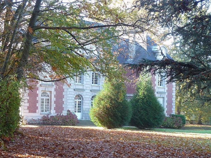 Le château - Verneuil-sous-Coucy