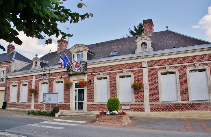 La Mairie - Beaulieu-les-Fontaines