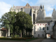 cathédrale Saint Pierre : la façade inachevée vue du palais épiscopal