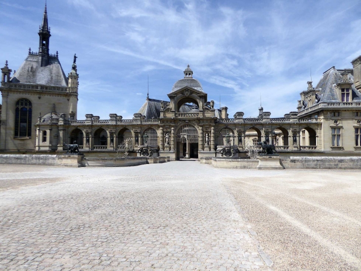 L'entrée du château - Chantilly