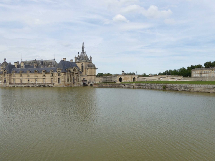 Vue d'ensemble du château - Chantilly