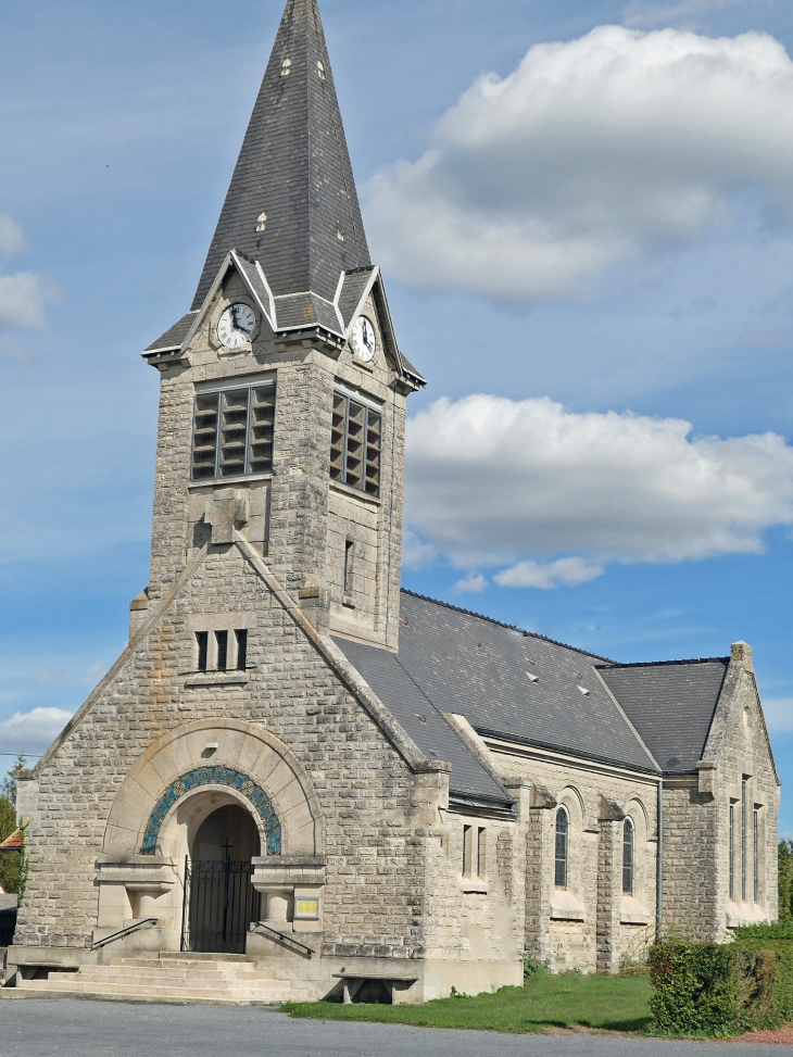 L'église - Fresnières