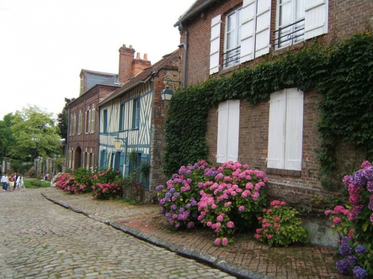 Rue pavée - Gerberoy