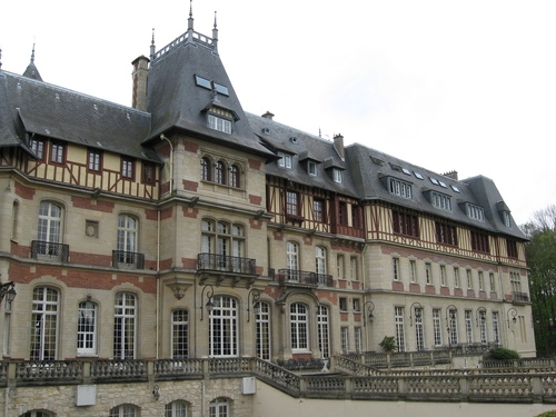 Le Château de Montvillargenne - Gouvieux