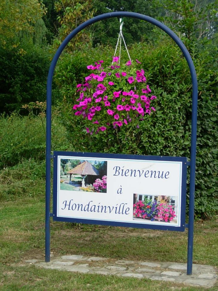 Hondainville