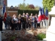 Envole des ballons en souvenir de ceux qui sont morts pour la France devant le Monument aux Morts