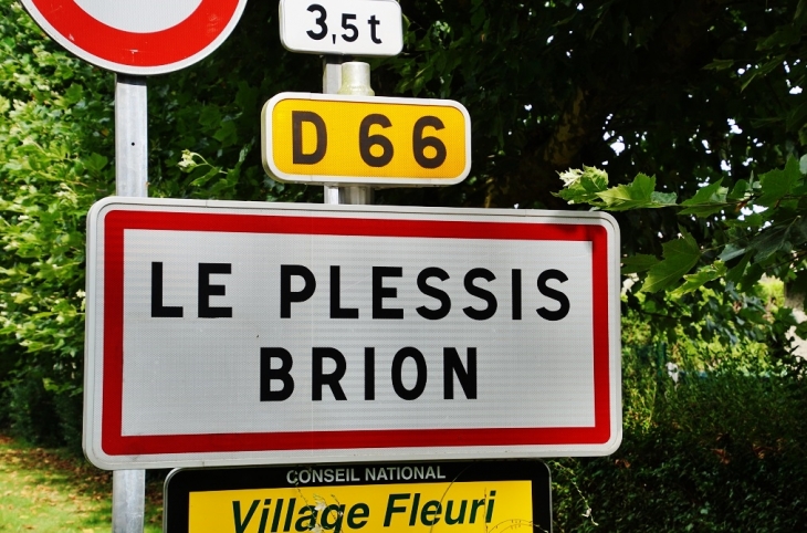  - Le Plessis-Brion