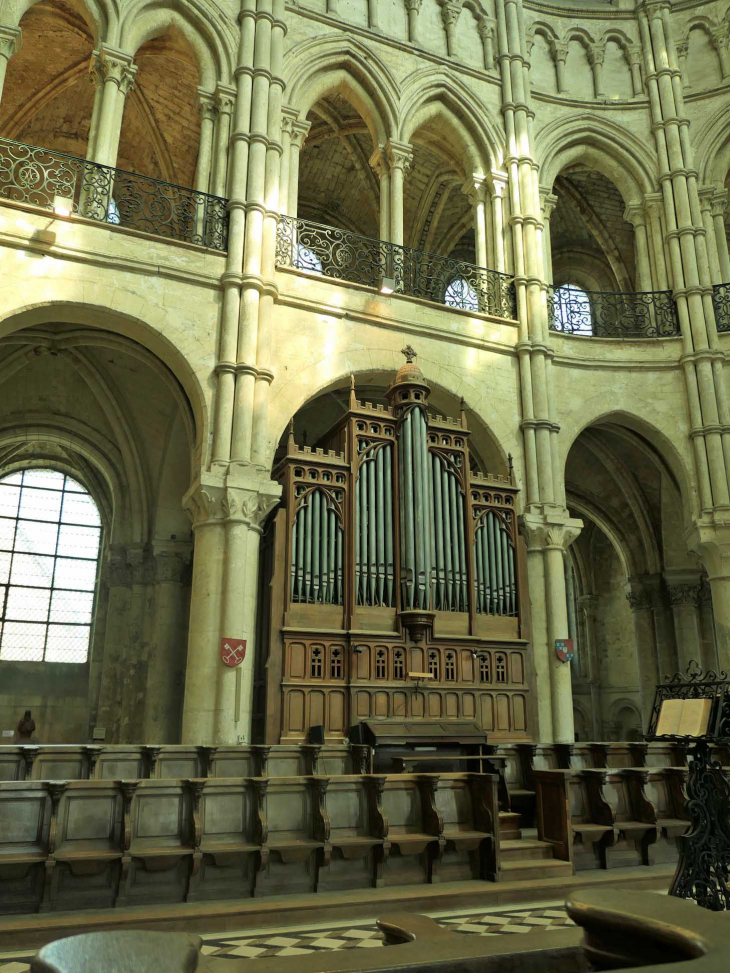 Cathédrale Notre Dame : le choeur - Noyon