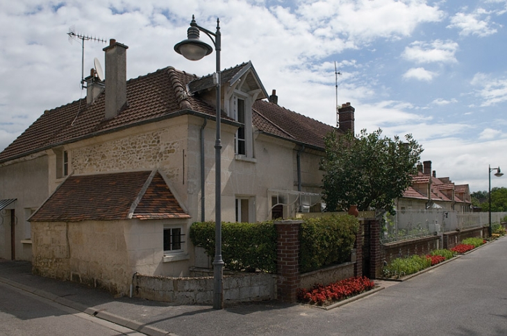Alignement de maisons - Trosly-Breuil