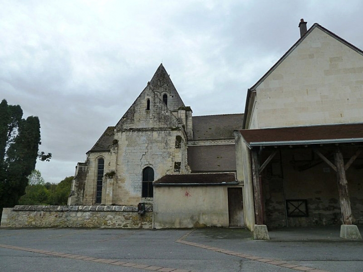L'église et la halle - Vauciennes
