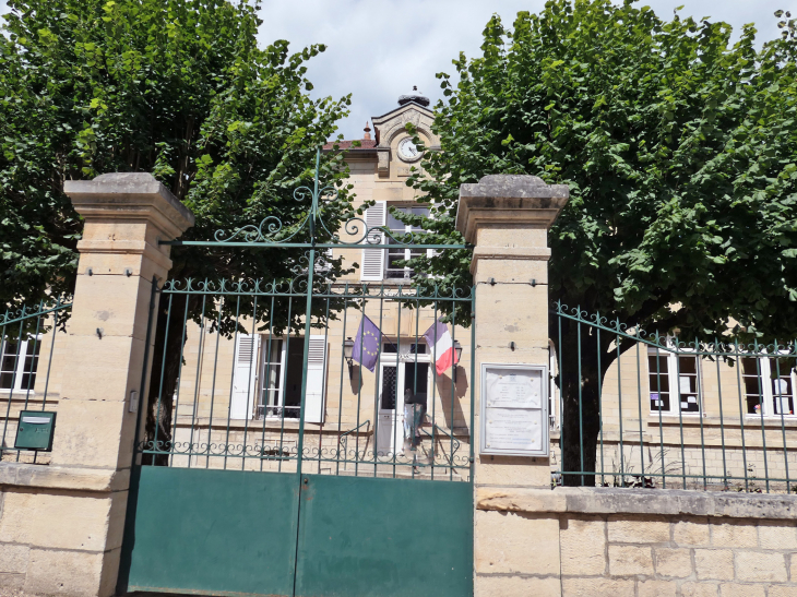 La mairie - Vineuil-Saint-Firmin