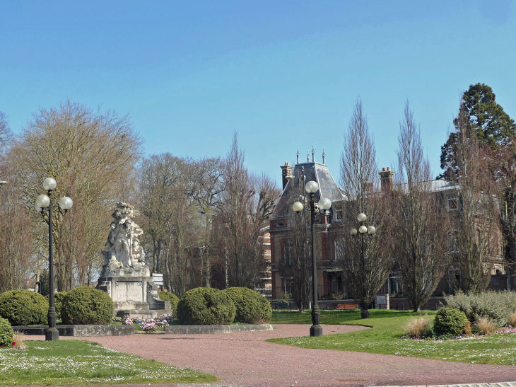 La place Charles de Gaulle - Abbeville