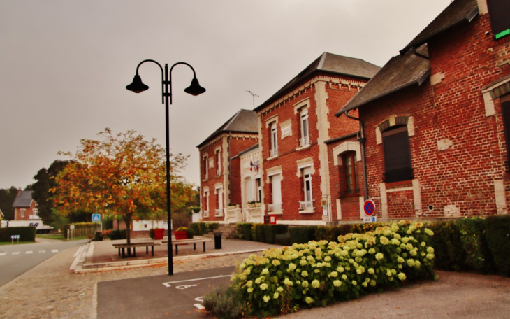 La Commune - Croix-Moligneaux